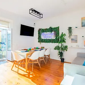 https://guest-1-boutique-house-inn.hotels-lisbon-portugal.com