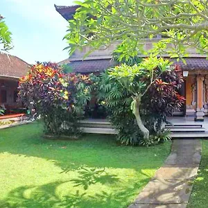 Gasthuis Sunarta House Homestay