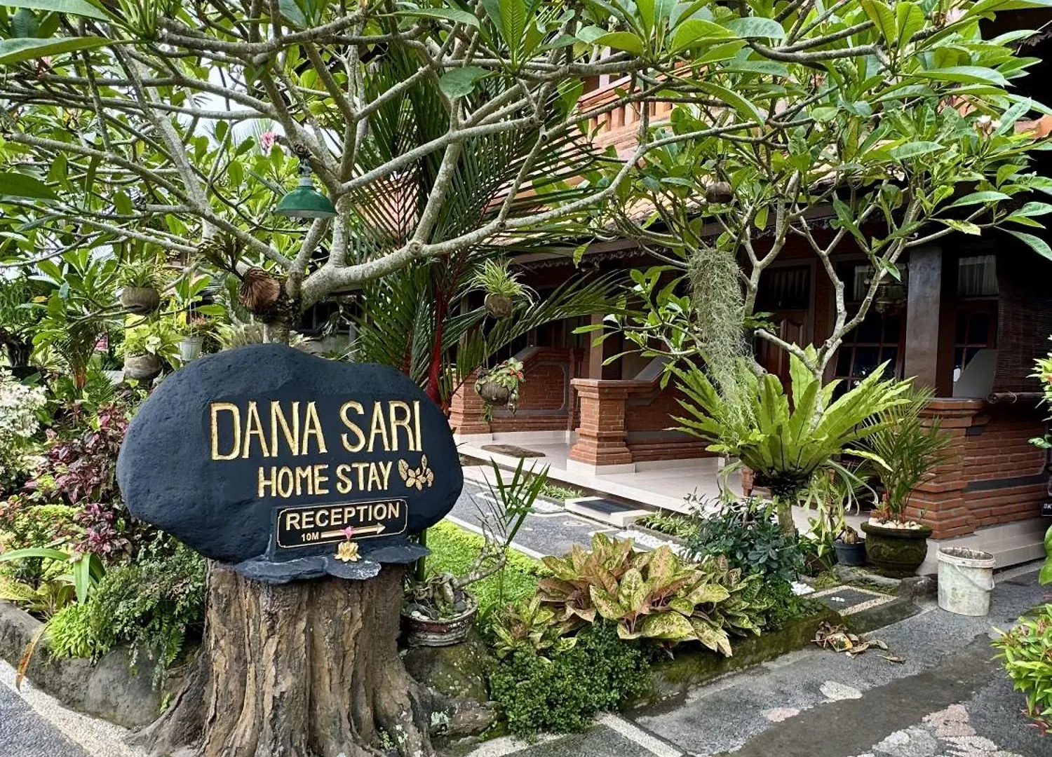 Danasari Homestay Indonesia
